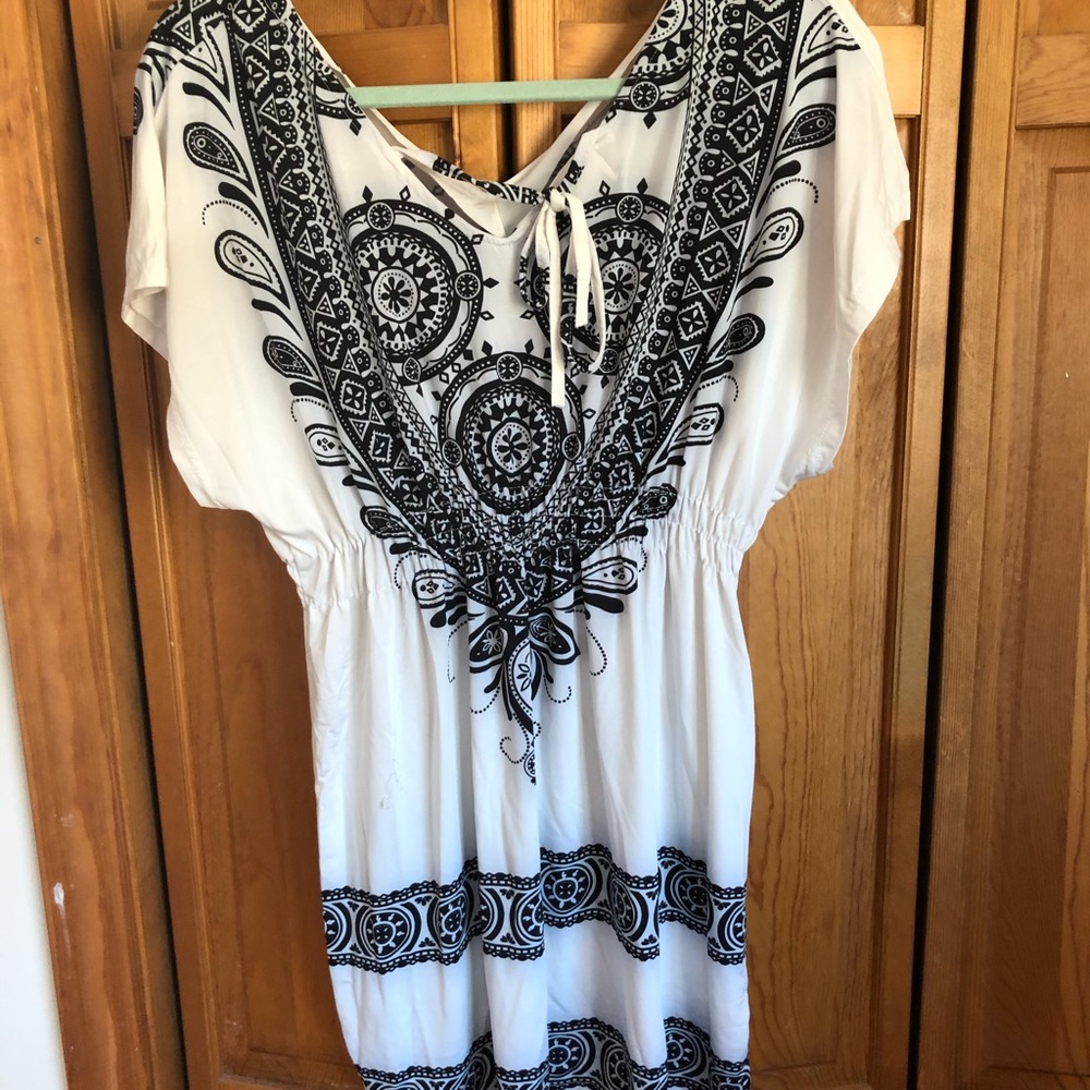 Spring dress - Picture 2 of 2